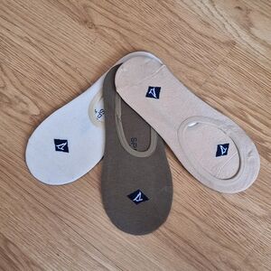 Speery no show socks NWOT 10-13